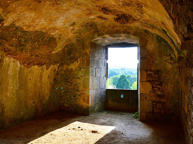 chateau-des-cars©Hélène_B(2)