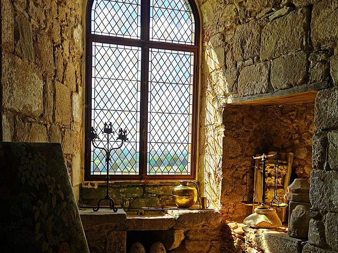 chateau-chalus-chabrol©Hélène_B(4)