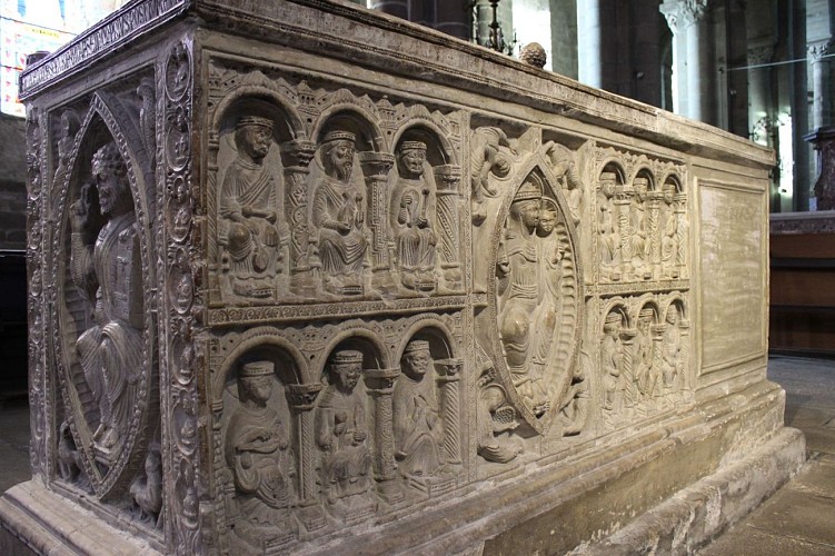 Saint-Junien tombeau de la collégiale