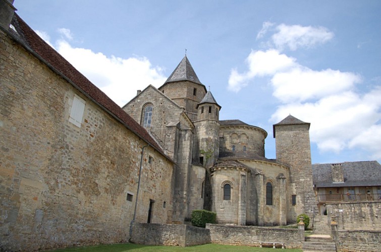 Eglise romane (Saint Robert)