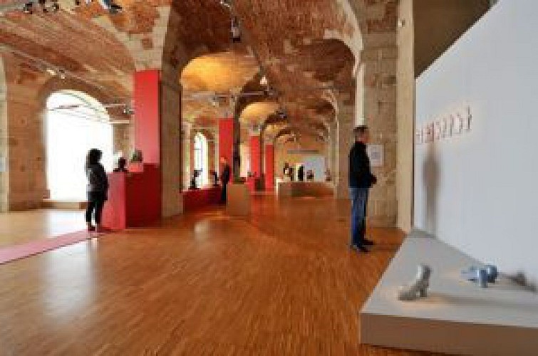 A - Modèle fiche : Galerie des Hospices (copie)