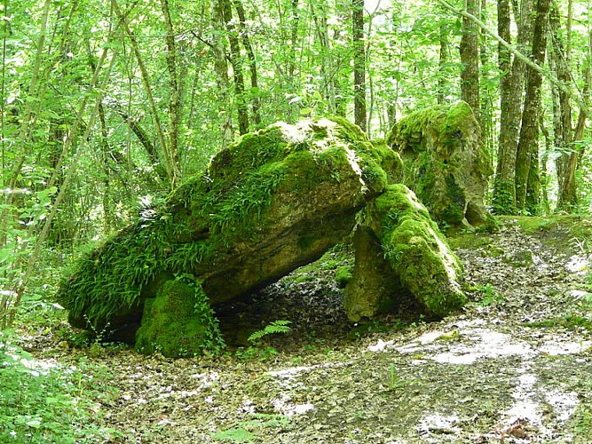 Dolmen Beauregard et Bassac 2