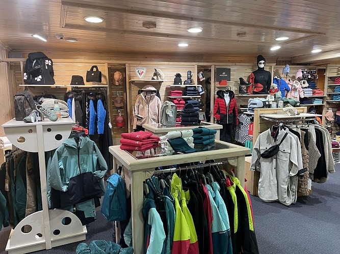 Netski - Favre Sports - Ski rental