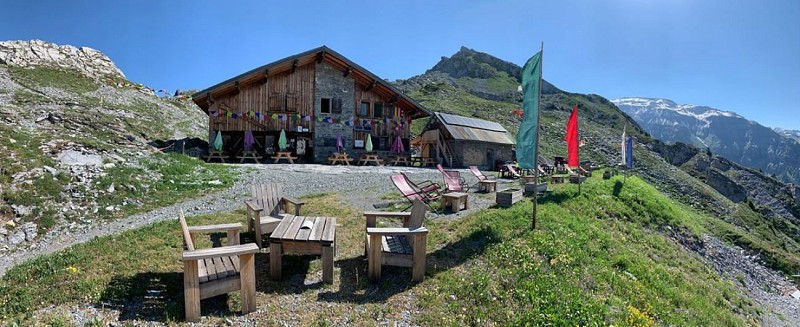 Grenairon mountain refuge
