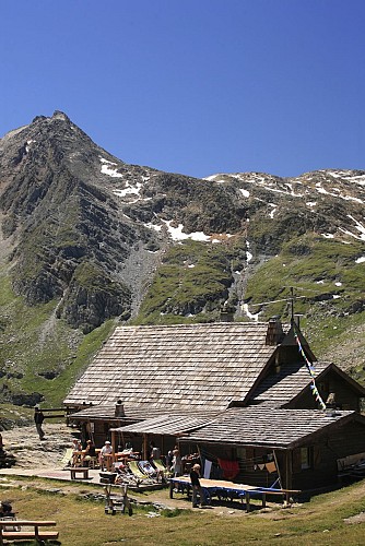 Refuge la Dent Parrachée