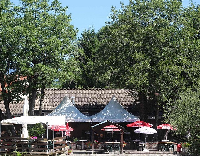 Leisure activities complex: crazy golf - petanque strip - restaurant - bike hire