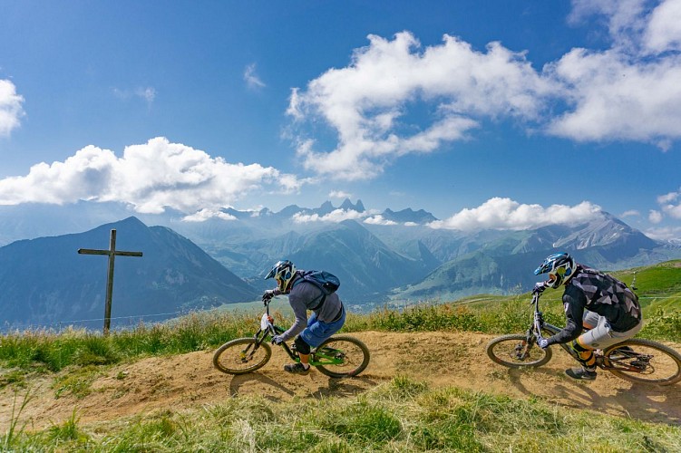 Intersport - Front de Neige