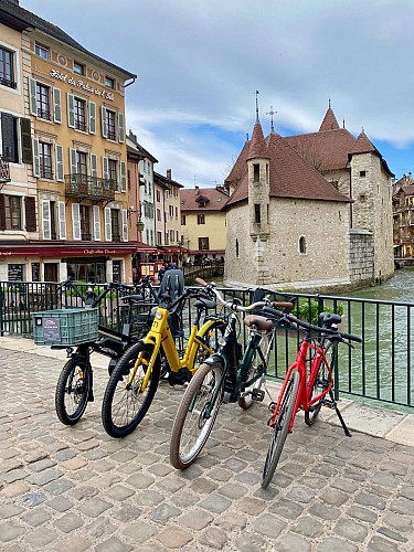 Roul' ma Poule Annecy