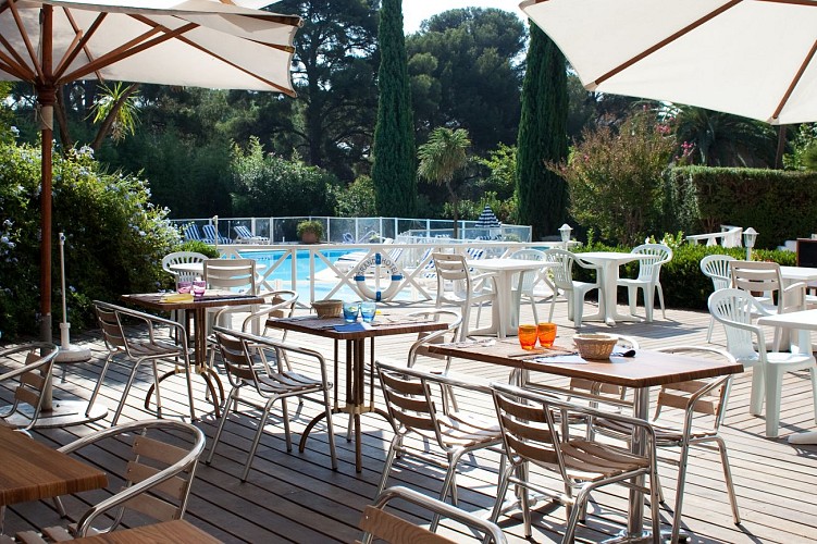 Restaurant La Pinède - Grand Hôtel des Lecques