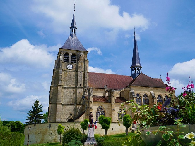 Eglise Saint-Laurent et Saint-Jean-Baptiste de Soulaines-Dhuys