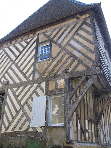 Maison de bois (XVè siècle) à Mondoubleau