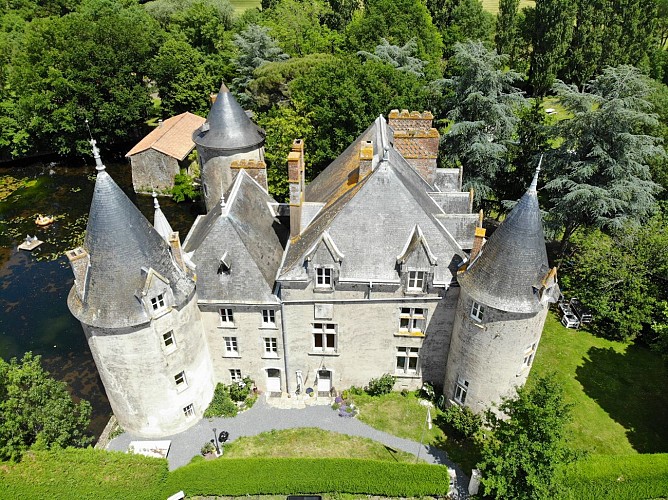 CHÂTEAU DE LA PREUILLE - CHAMBRE 1350