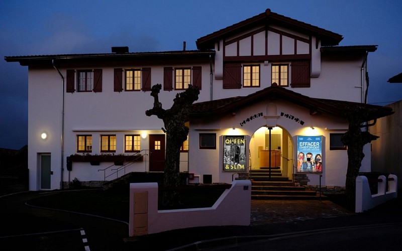 thumbnail-GETARI-ENEA-cinema-1400X900