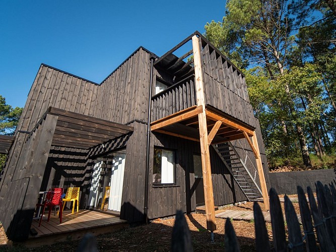 HLOAQU033V50K8B3 (10)