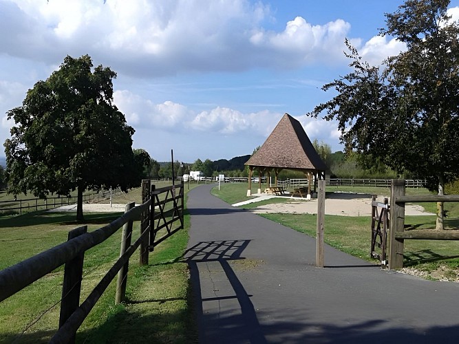 Le Billot _ Lisieux Normandie (1)