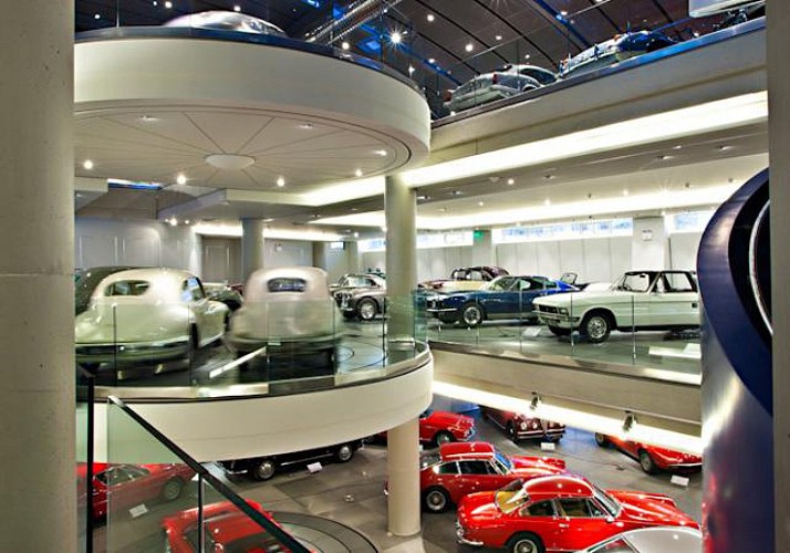 Pass Athènes - iVenture Card : Pass Musées 2 jours & Bus à arrêts multiples 48h