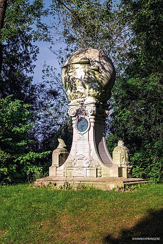 Le monument de Louis Blériot