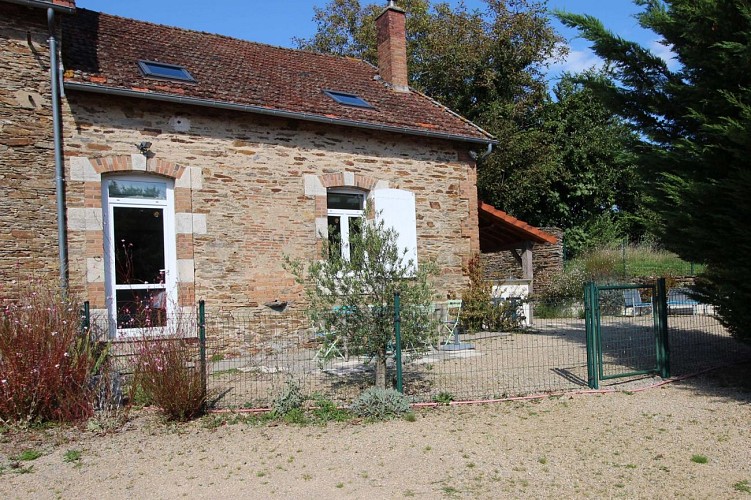 Gite "Gite Aux Fleurs" à Coussac Bonneval en Haute-Vienne (Limousin)_2