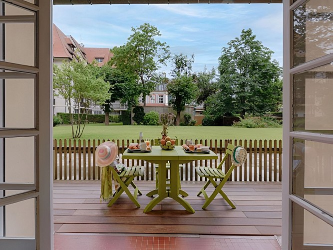 2022 Deauville-ex-interieu-rez-de-jardin