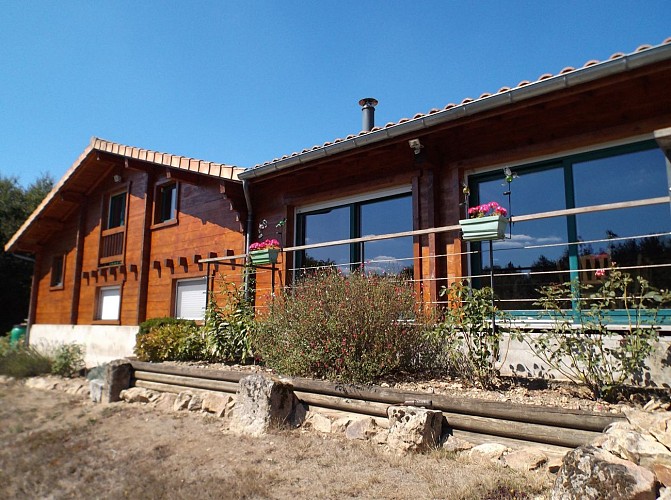 beaulieu-sous-bressuire-chambres-dhotes-vallons-de-la-soriniere-facade