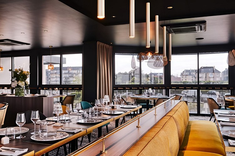 restaurant-la-voile-blanche-salle-1