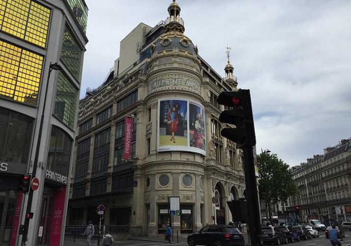 Jeu de piste interactif autour de l'univers musical d'Edith Piaf à Paris - en Français