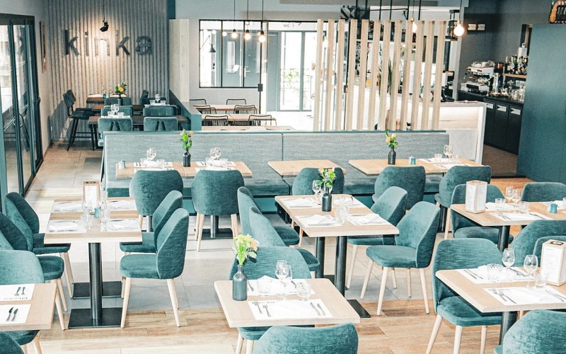 821-RESTAURANT KINKA SAINT PEE