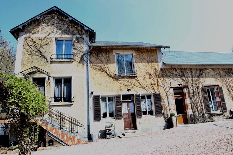 Le bâtiment du Gîte des Morvans