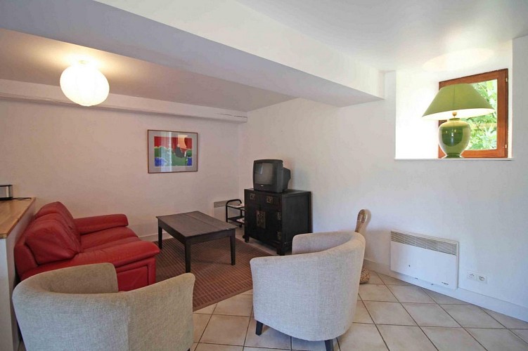 Le vieux château à Vicq sur Breuilh en Haute-Vienne (Limousin)_8