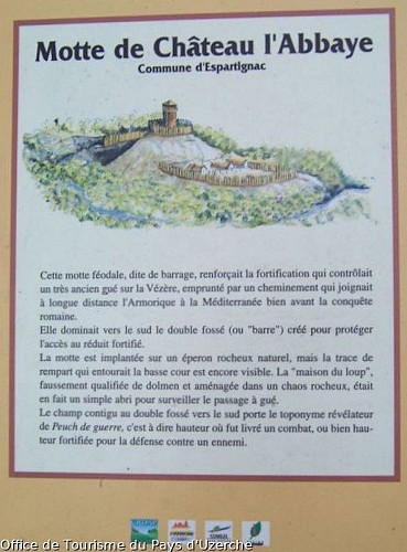 Remains of the castle mound of the Château de l'Abbaye