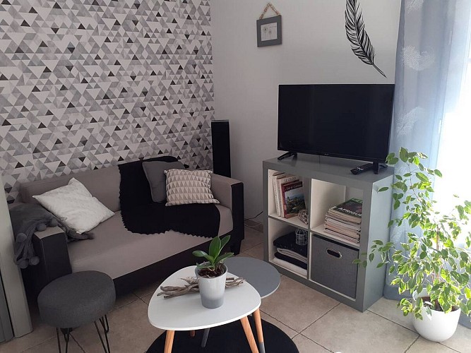 9a60ef35-f506-4dfd-af48-f0cae228d05e