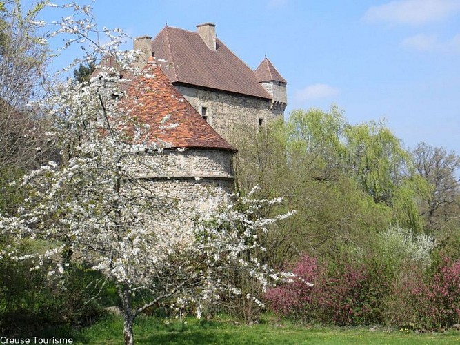 Peyrat la Nonière-Château du Chiroux