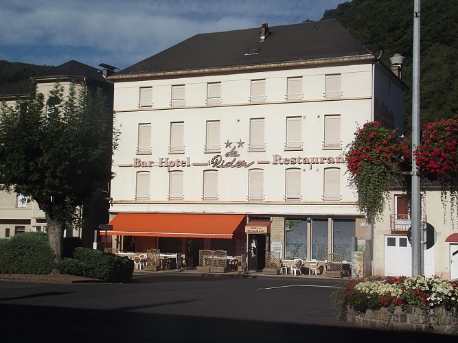 Le Rider Hotel and Restaurant