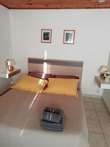 st-pierre-des-echaubrognes-chambres-dhotes-chambre