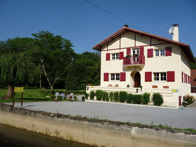 01_Chambre d'hôtes les Abeilles_vue générale