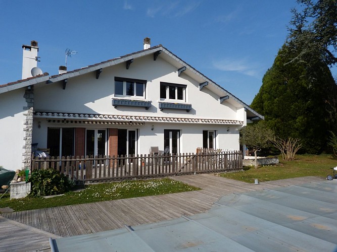 Ancolie des Pyrénées - Façade (Laurioux Marie-Noëlle)