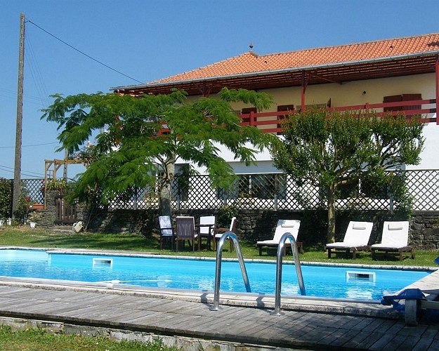 Hôtel-restaurant Mendibilenea - 64120 Amorots (5)