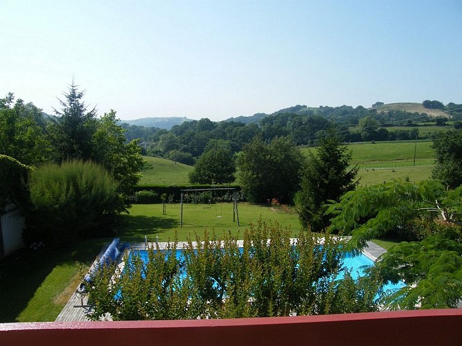 Hôtel-restaurant Mendibilenea - 64120 Amorots (4)