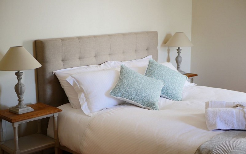 Chambre-d-Hotes-Secret-Pyrenees---Chambre-de-Baretous--Tobias-MEWS-