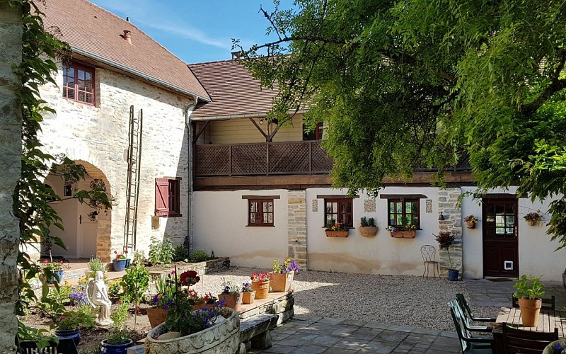 Chambre-d-Hotes-Secret-Pyrenees---Exterieur--Tobias-MEWS-