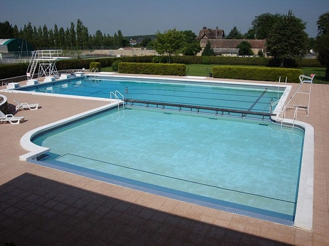 Saint-Pierre-sur-Dives swimming pool