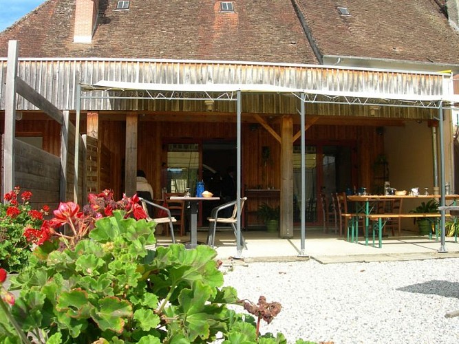 Restaurant et café Lo Vinataud à Vicq-Sur-Breuilh_2