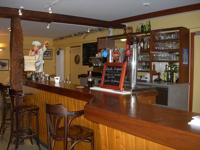 Restaurant et café Lo Vinataud à Vicq-Sur-Breuilh_4