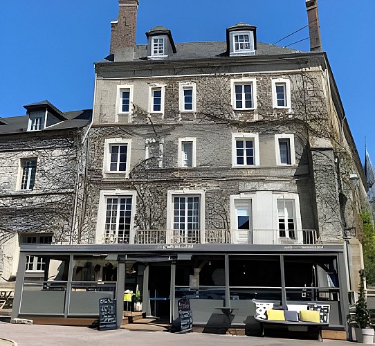 w-260-h-240-le-cafe-des-arts-4-1645718005