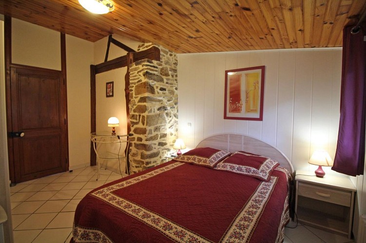 Gite" L'Age" à Chalus en Haute-Vienne (Nouvelle Aquitaine)_10