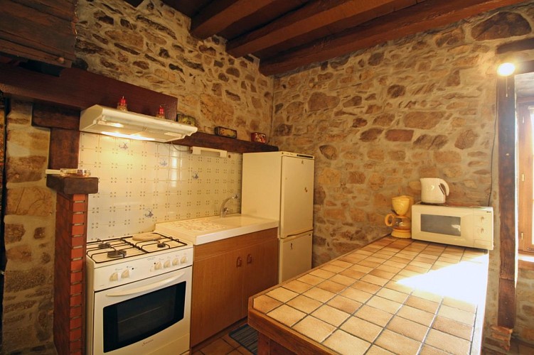 Gite du "Chatenet" au Chatenet en Dognon en Haute-Vienne (Limousin) - cuisine_6