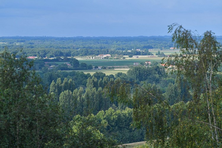 Morlanne, vue sur la vallée de l'Adour