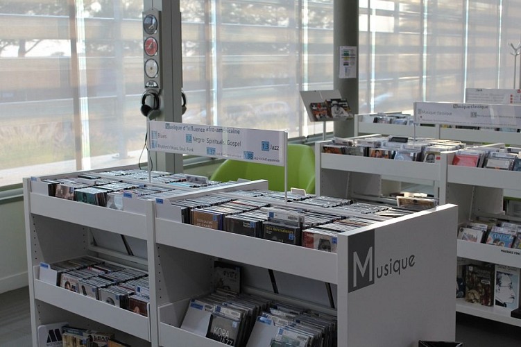 Médiathèque Hagetmau 7