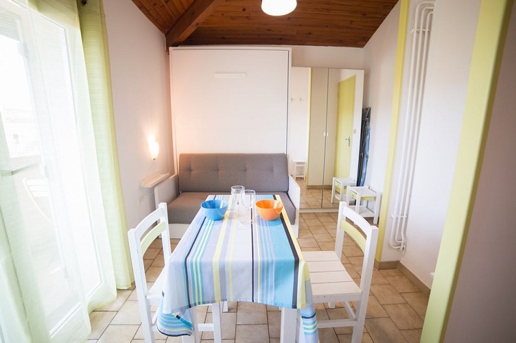 2024_déferlantes_C (7) (Copier)