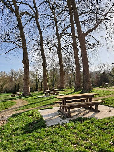 table pique nique 8 - saint gelais - a.bodet